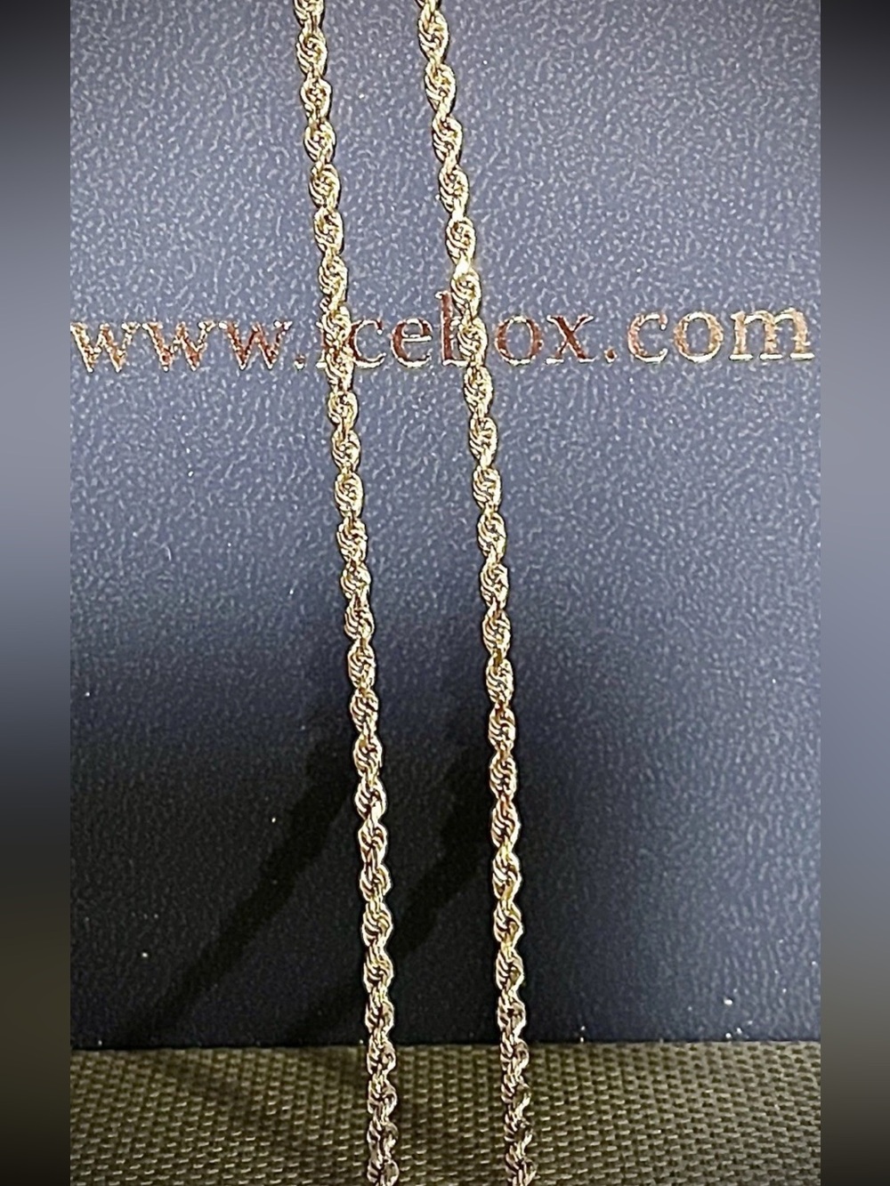 Diamond-Cut White Gold Rope Chain Necklace for Men - IceBox 22in 2.5mm Chain